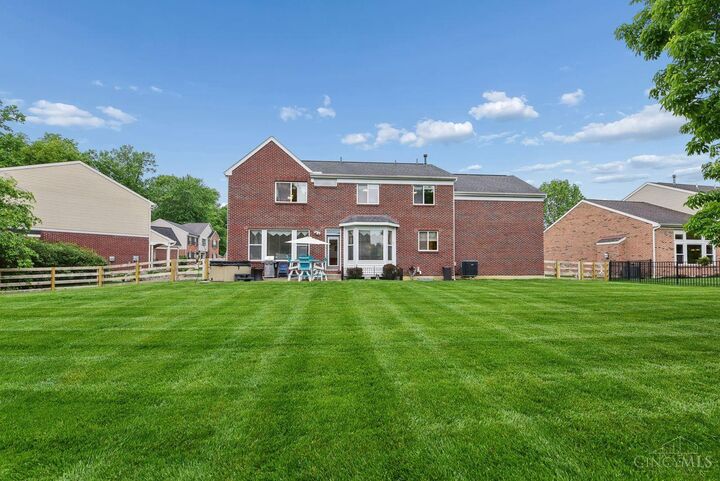 Property Photo:  1551 Hunt Club Drive  OH 45150 