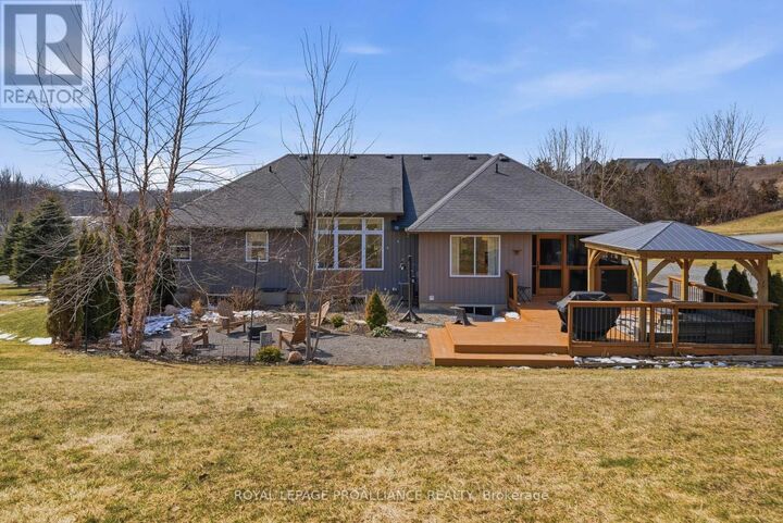 Property Photo:  42 Windwhisper Drive  ON K0K 2V0 