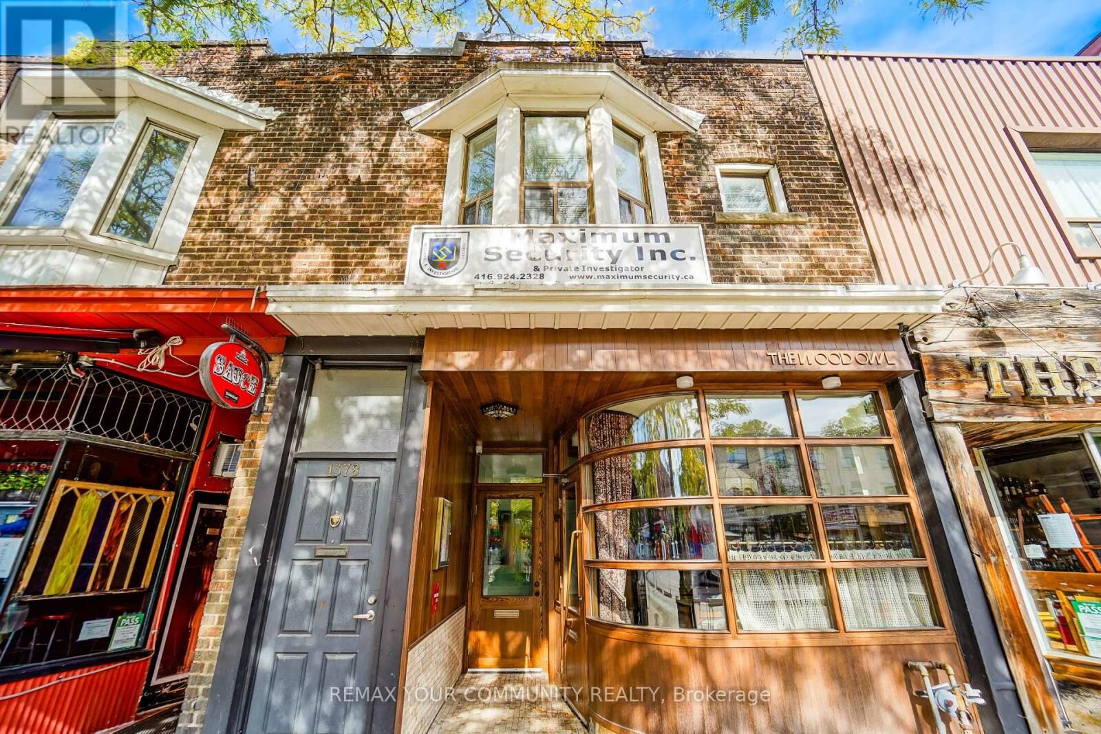 Property Photo:  1378 Danforth Avenue South 2  ON M4J 3V9 