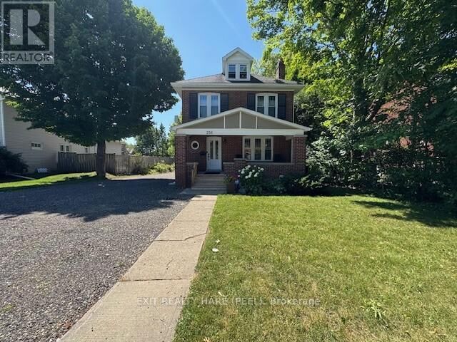 Property Photo:  256 Broadway Avenue  ON L9W 1K7 