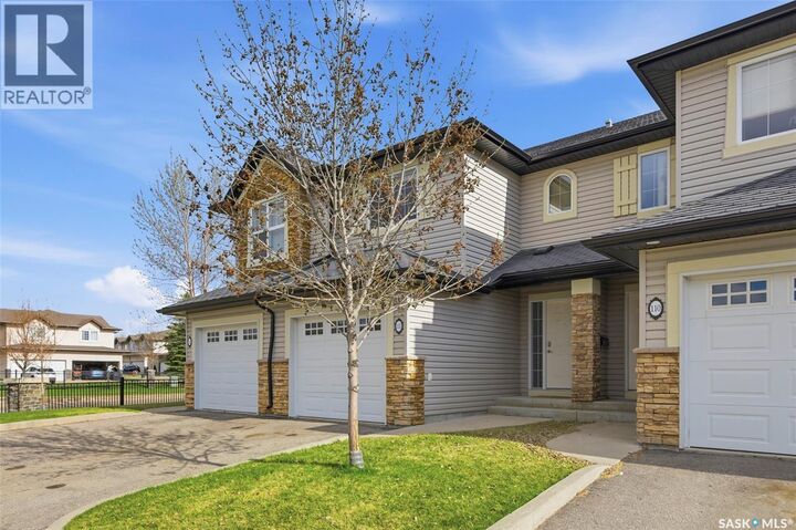 Property Photo:  111 105 Lynd Crescent  SK S7T 0C3 