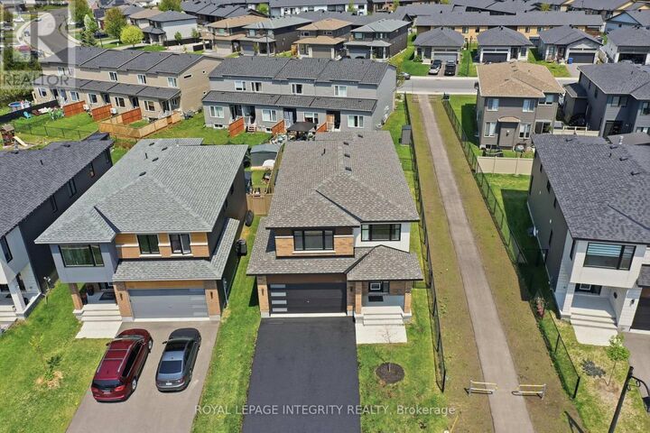 Property Photo:  1220 Diamond Street  ON K4K 0M1 