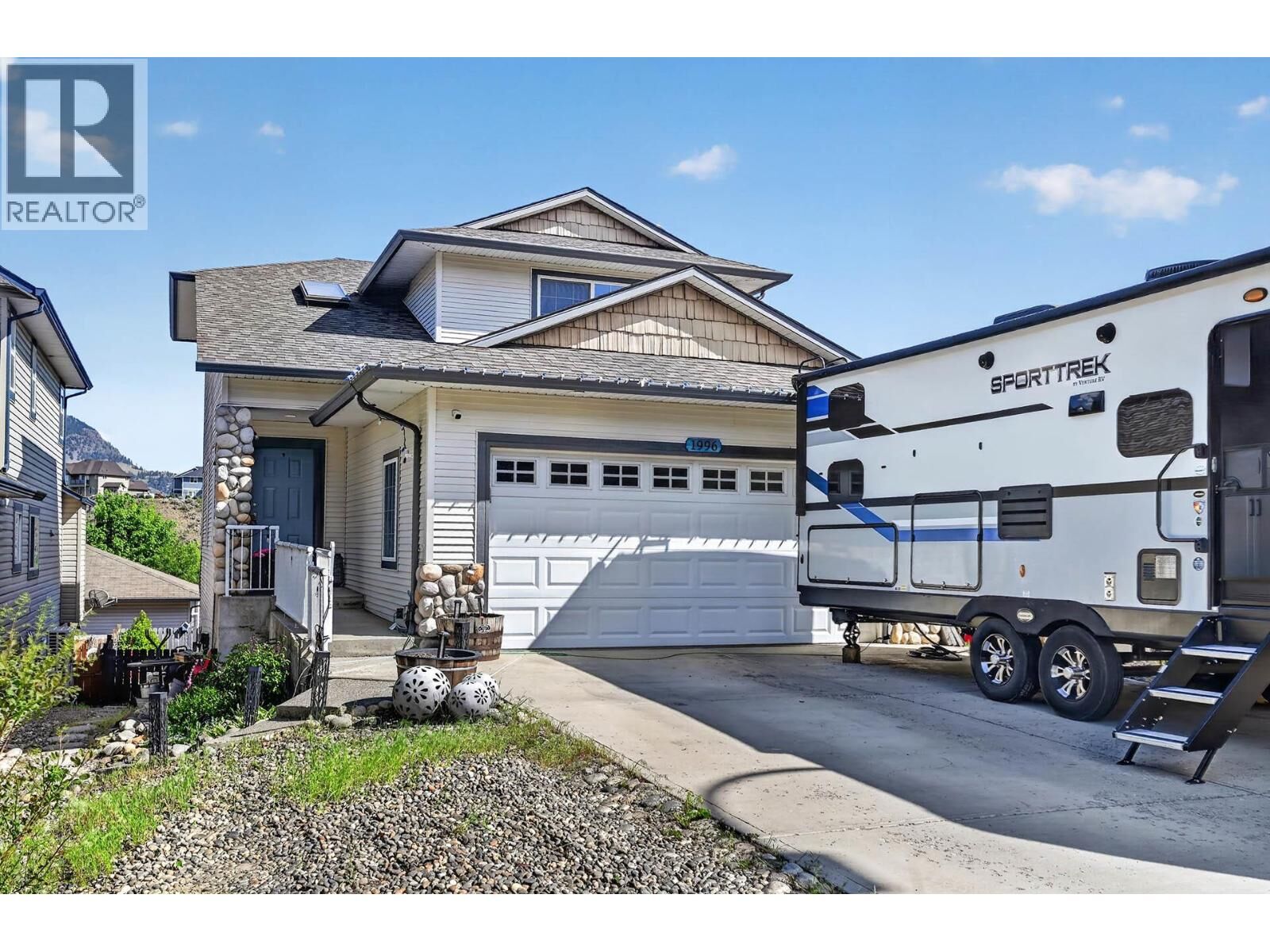 Property Photo:  1996 Raven Drive  BC V2B 8P5 