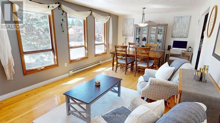 Property Photo:  25 Carriage Crescent  ON P1C 1G5 
