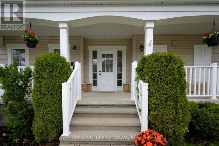 Property Photo:  106 Forest Water Way  ON K2J 3V3 