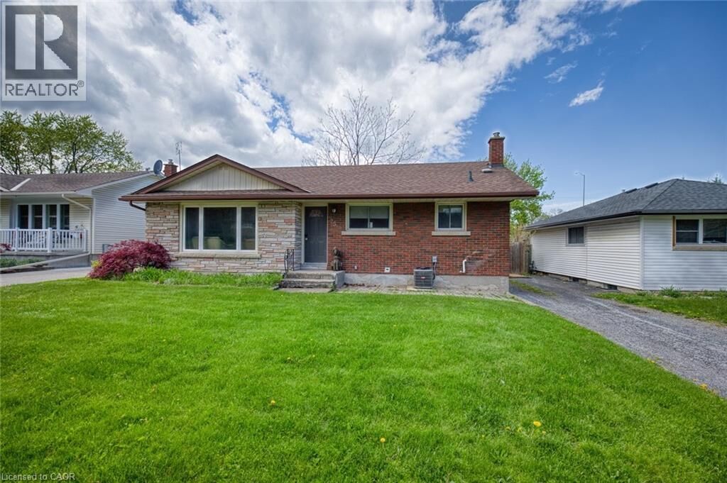Property Photo:  25 Warkdale Drive  ON L2T 2V8 