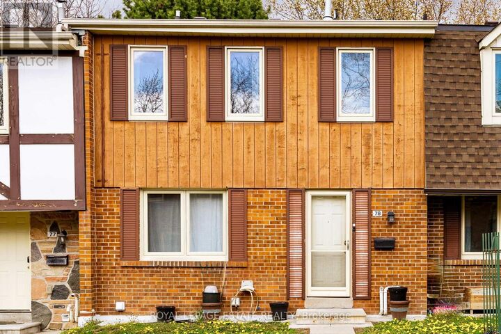 Property Photo: 270 Timberbank Boulevard 78 ON M1W 2M1