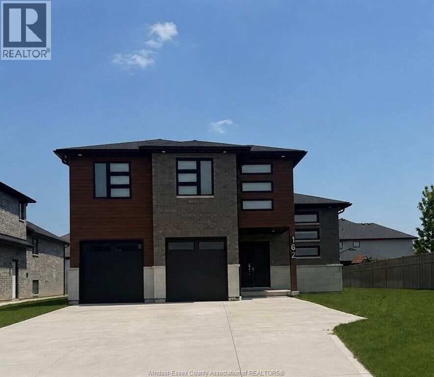 Property Photo:  162 Summer Street  ON N8L 0G9 