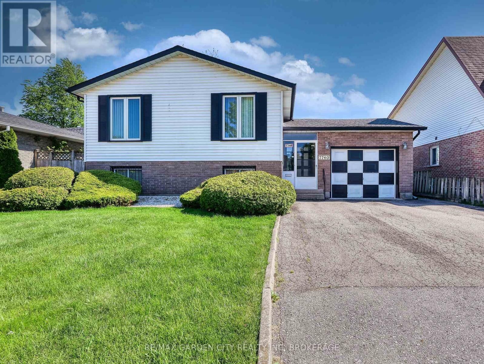 Property Photo:  7740 Chorozy Street  ON L2H 2N9 