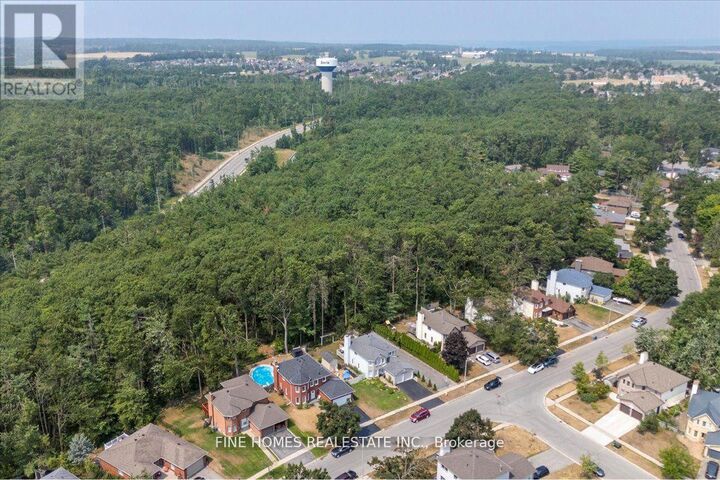 Property Photo:  153 Browning Trail  ON L4N 6R2 