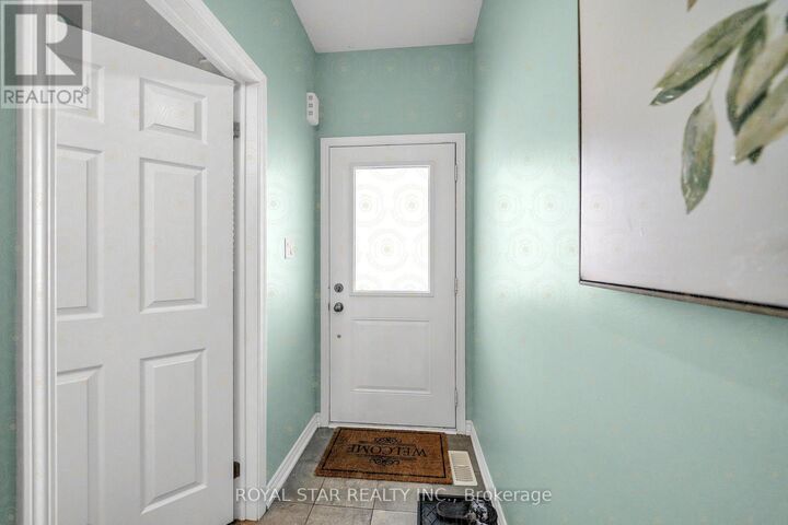 Property Photo:  30 Prospect Way  ON L1N 0L4 