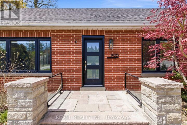 Property Photo:  990 Harmony Road North Main  ON L1H 7K5 