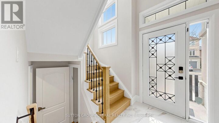 Property Photo:  27 Asner Avenue  ON L6A 0W6 