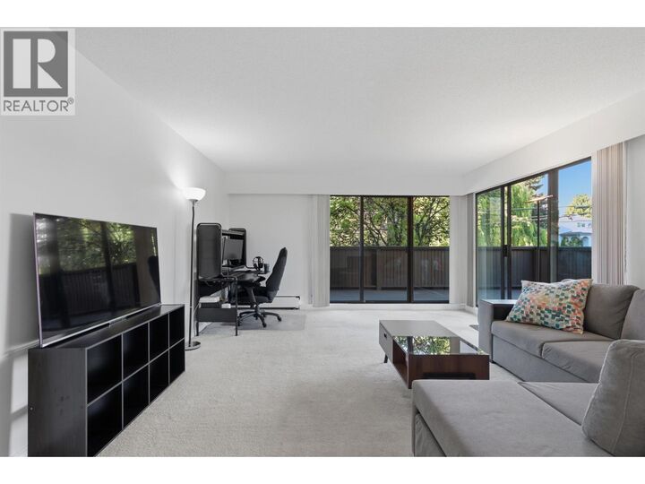 Property Photo:  6560 Buswell Street 105  BC V6Y 2G7 
