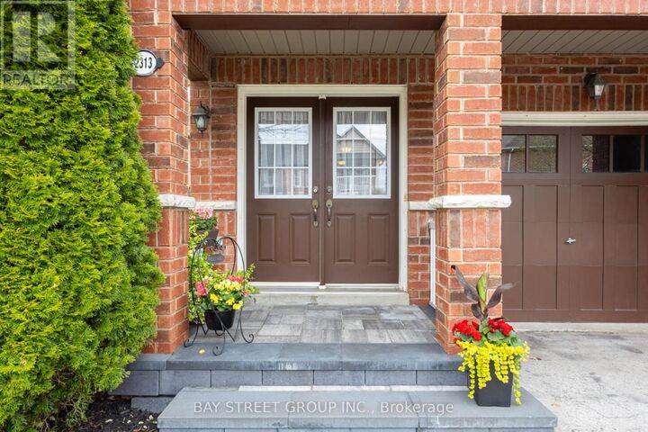 Property Photo:  2313 Saddlecreek Crescent  ON L6M 5J6 