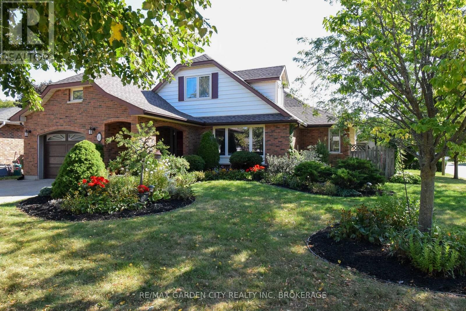 Property Photo:  40 Belair Drive  ON L2N 6X9 