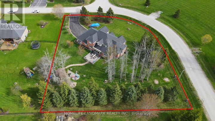 Property Photo: 49 Red Oak Crescent ON L0L 2L0