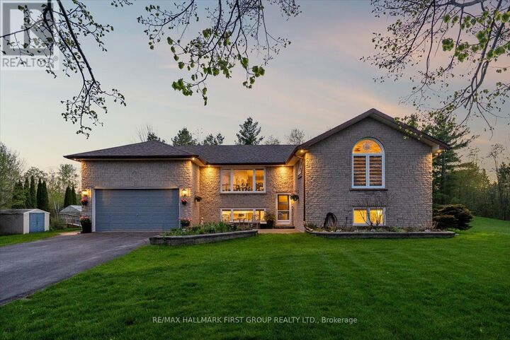 Property Photo:  2720 Castle Hill Drive  ON K9A 0M3 