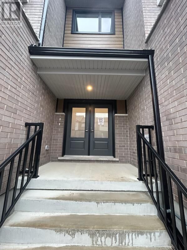 Property Photo:  182-7 Bridge Crescent Main/Upper  ON N0G 2P0 