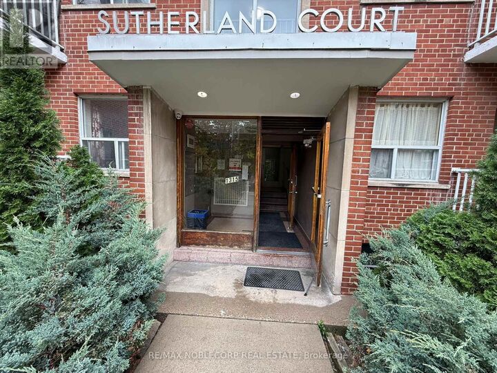 Property Photo:  1315 Bayview Avenue 212  ON M4G 2Z8 
