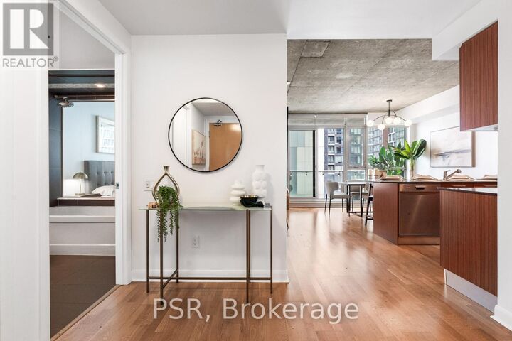 Property Photo:  375 King Street West 2805  ON M5V 1K1 