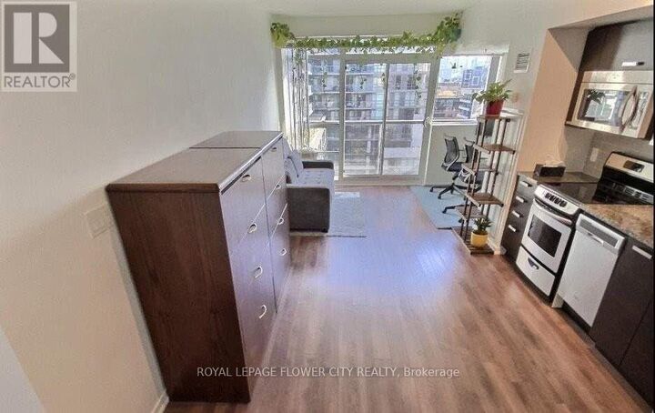 Property Photo:  68 Abell Street 1112  ON M6J 0B1 