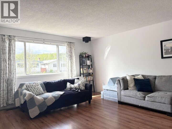 Property Photo:  1162 Hansard Crescent  BC V2N 4K2 