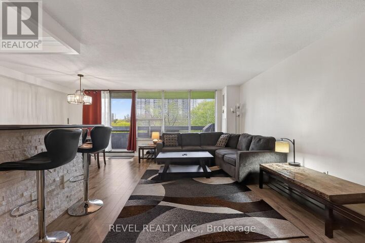 Property Photo:  11 Wincott Drive 403  ON M9R 2R9 
