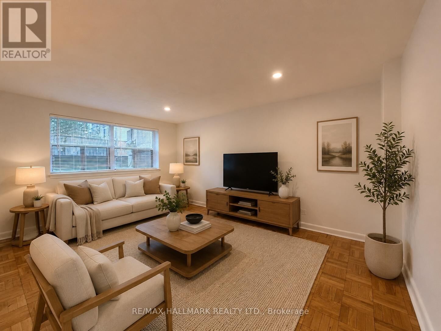 Property Photo:  57 Rawlinson Avenue 5  ON M4P 2N1 
