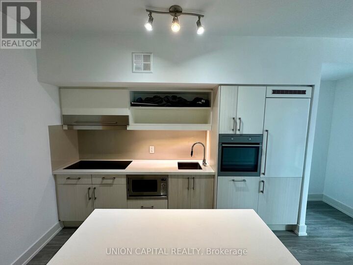 Property Photo:  39 Sherbourne Street 501  ON M5A 0L8 