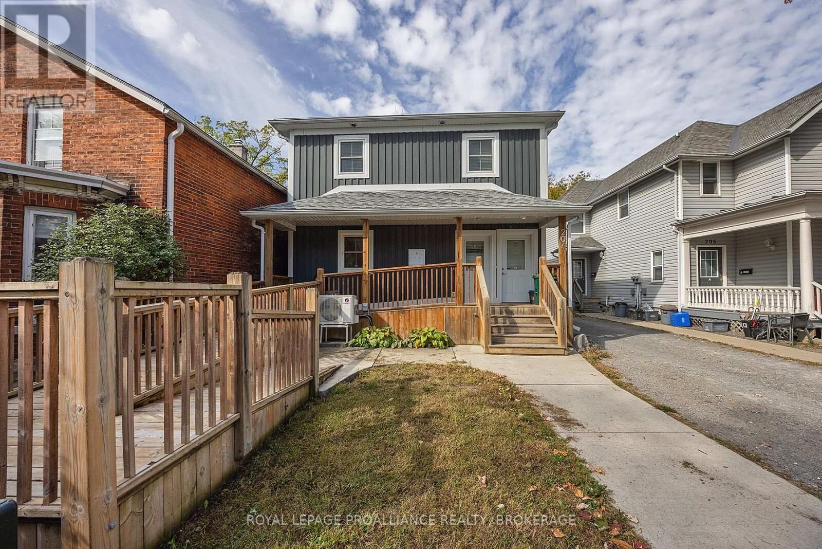 Property Photo: 204 Alfred Street ON K7L 3R9