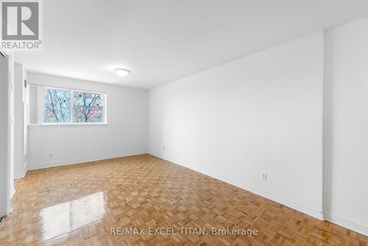 Property Photo:  1407 Dupont Street 409  ON M6H 2B1 