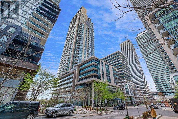 Property Photo:  59 Annie Craig Drive 1004  ON M8V 0C4 