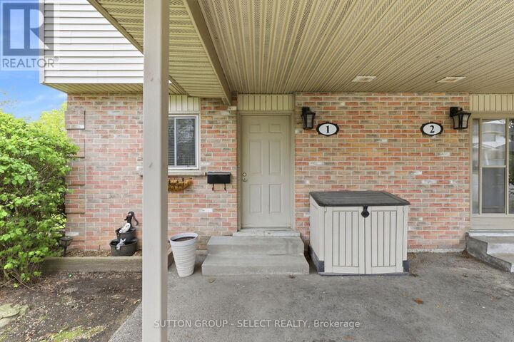 Property Photo:  151 Bonaventure Drive 1  ON N5V 4M1 