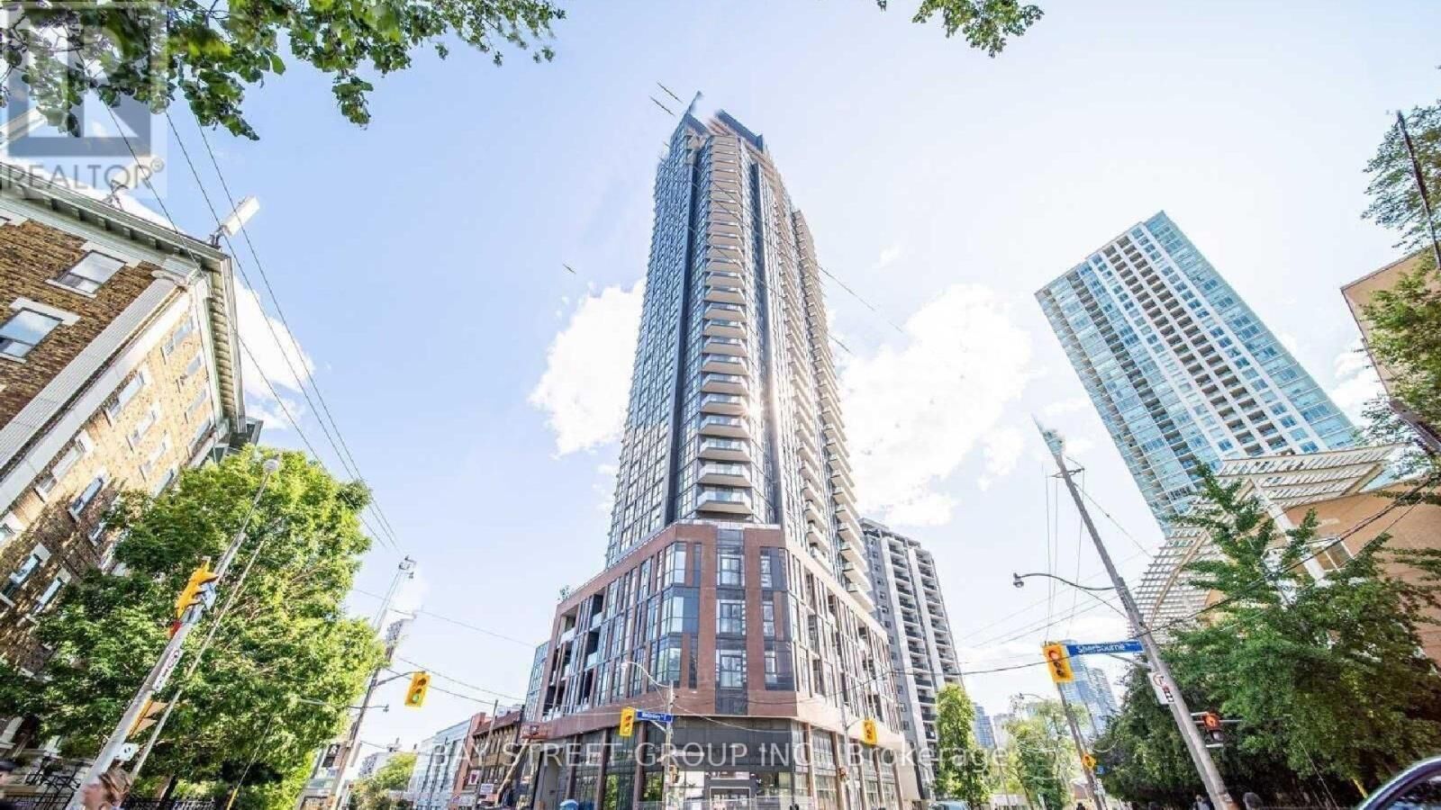 Property Photo:  159 Wellesley Street East 1908  ON M4Y 0H5 