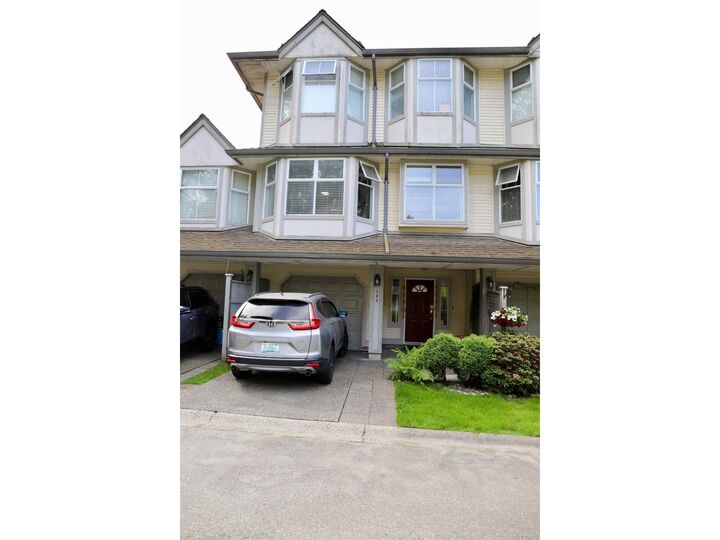 Property Photo: 8060 121A Street 104 BC V3W 0S5
