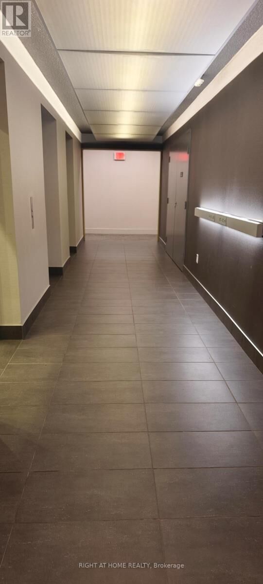 Property Photo: 360 Square One Drive 912 ON L5B 0E6
