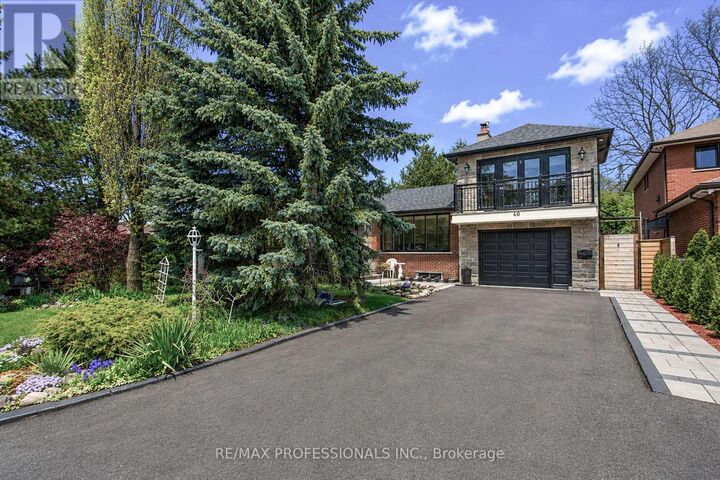Property Photo:  40 Cowley Avenue  ON M9B 2E3 