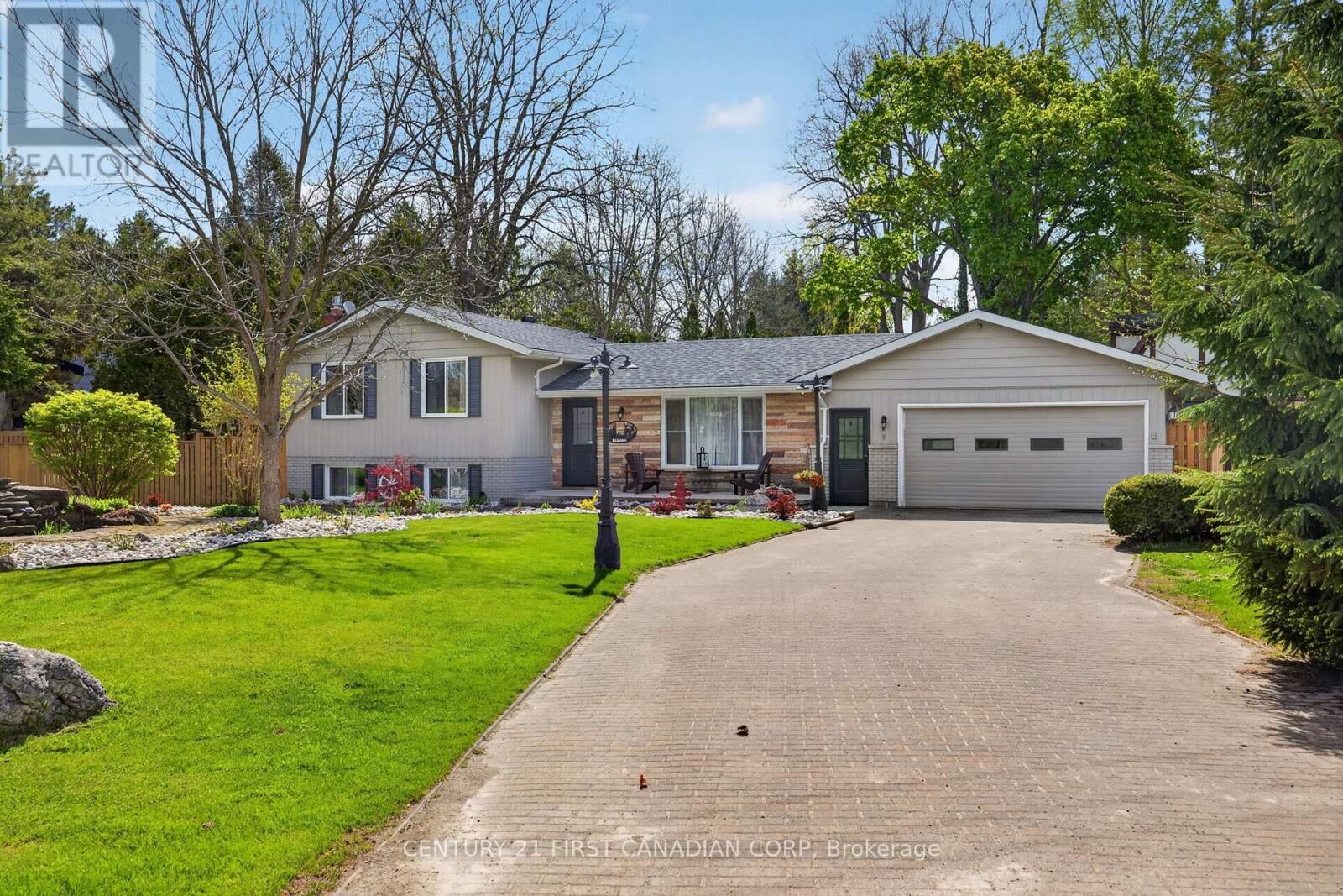 Property Photo: 10383 Ilderton Road ON N0M 2A0