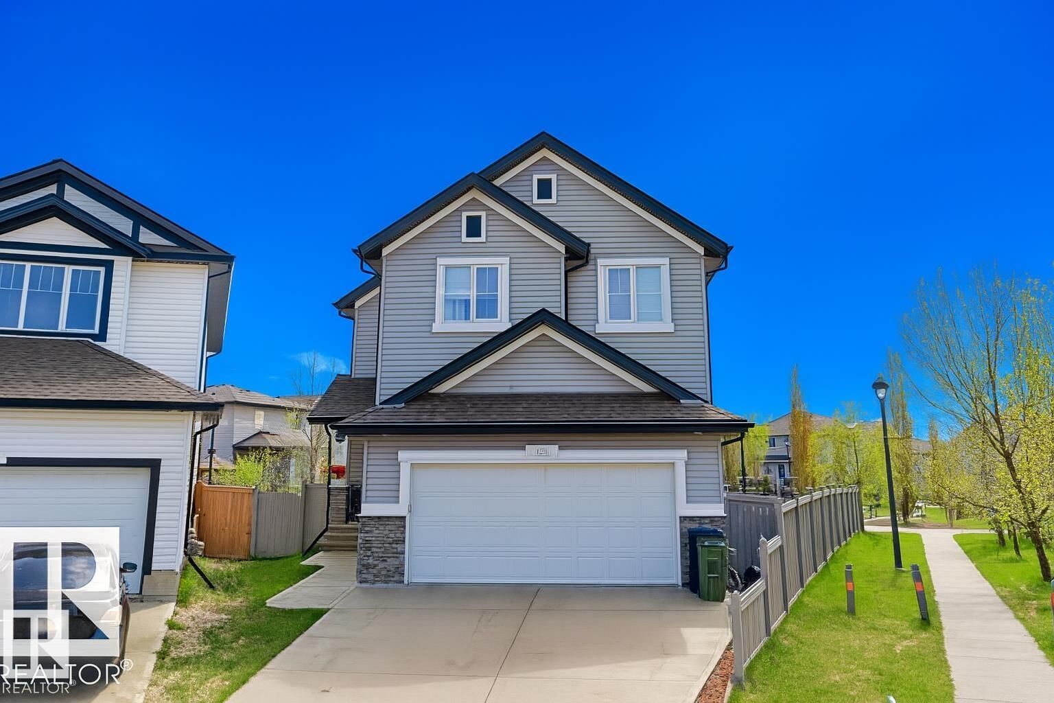 Property Photo:  1231 37A Avenue NW  AB T6T 0G3 