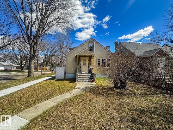 Property Photo:  11345 93 Street NW  AB T5G 1C3 