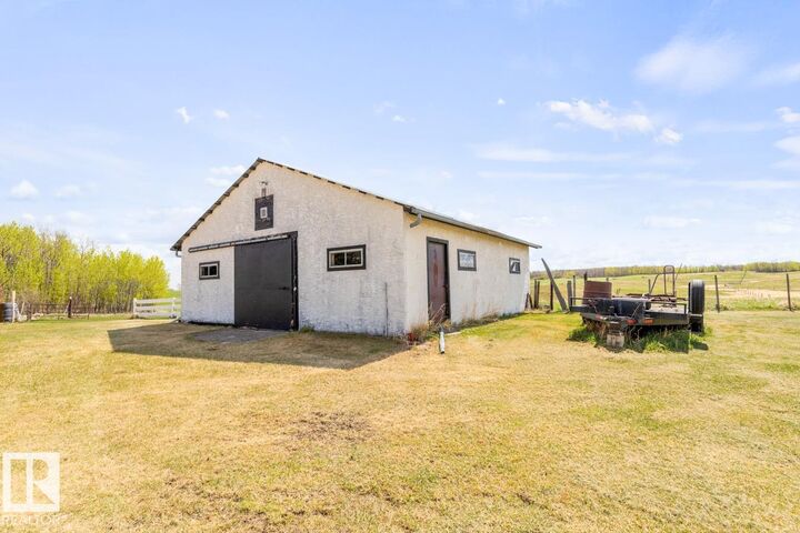 Property Photo: 23049 Twp Rd 510 Road AB T0B 3M1