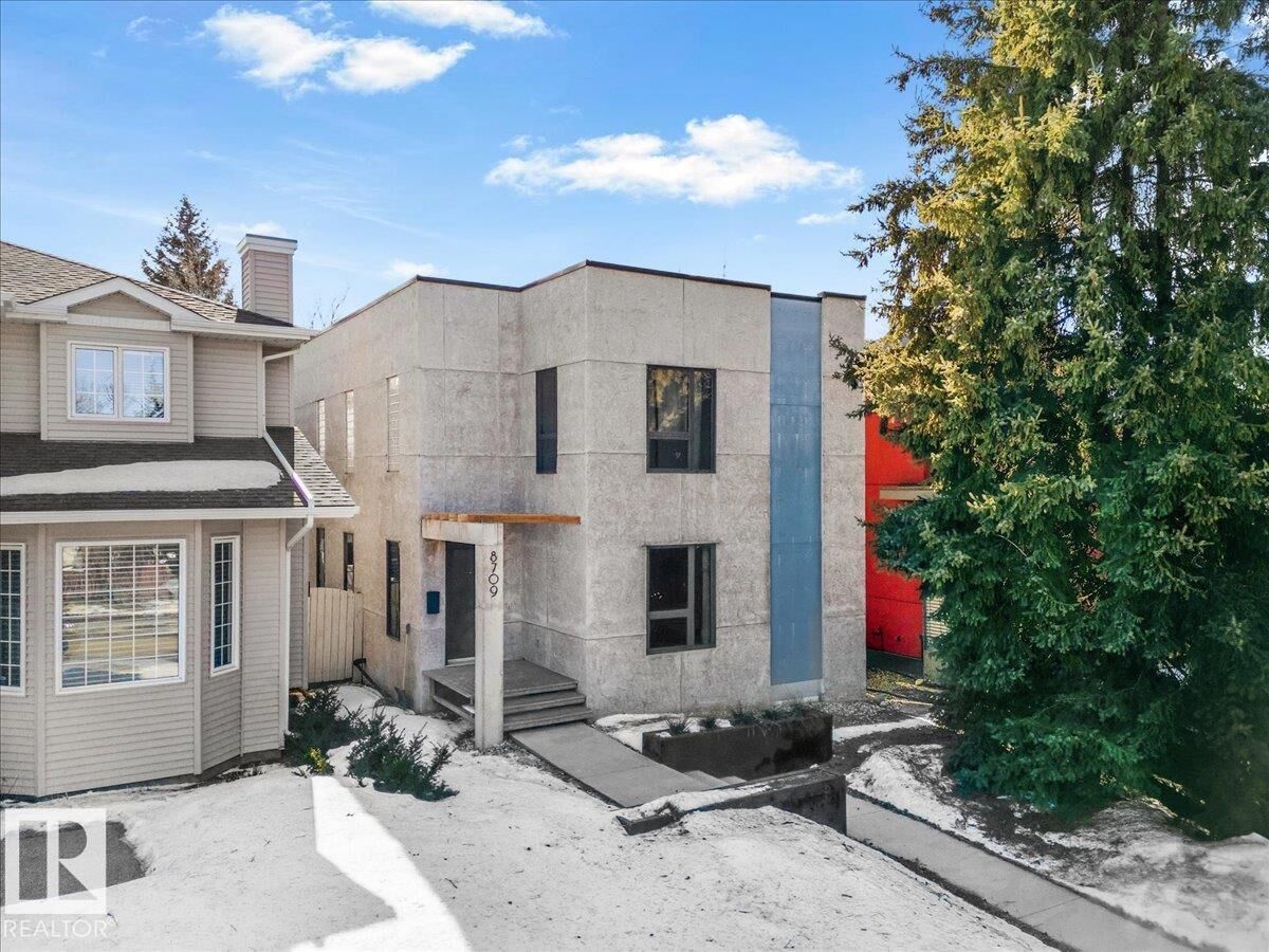 Property Photo:  8709 92A Avenue NW  AB T6C 4G6 