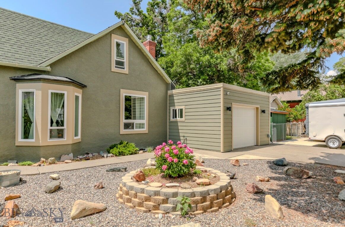 Property Photo:  606 W Gallatin Street  MT 59047 