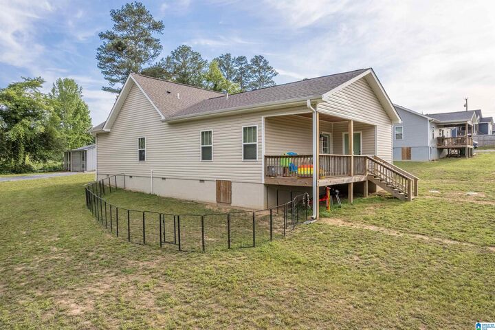 Property Photo: 89 County Road 1724 AL 35083