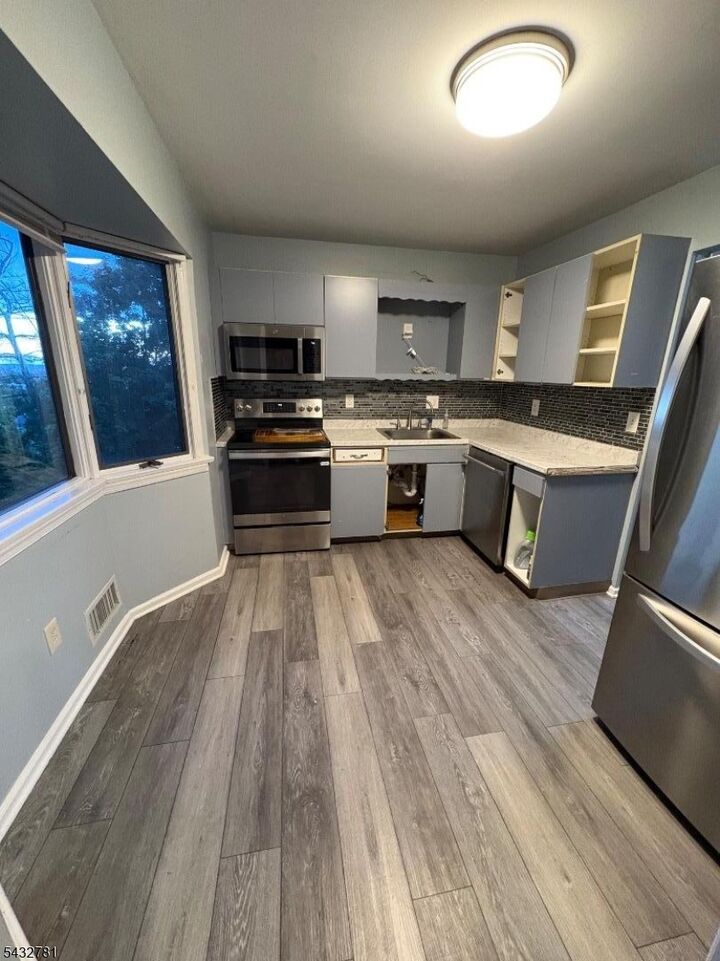 Property Photo: 270 Silleck St 1 NJ 07013