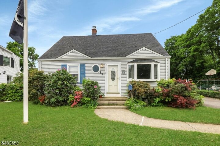 Property Photo:  17 Butler Pl  NJ 07420 