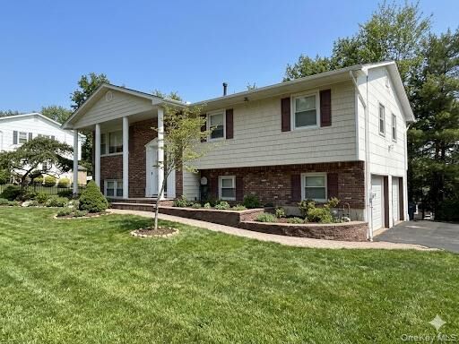 Property Photo:  20 Skyline Drive  NY 10984 