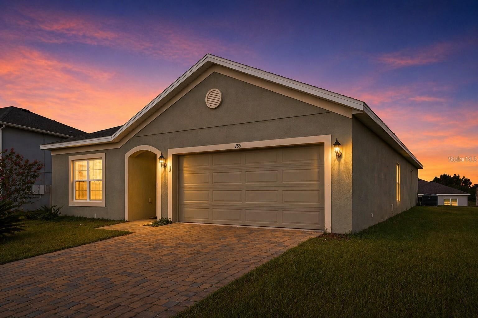 Property Photo: 189 Luxmore Road FL 34736