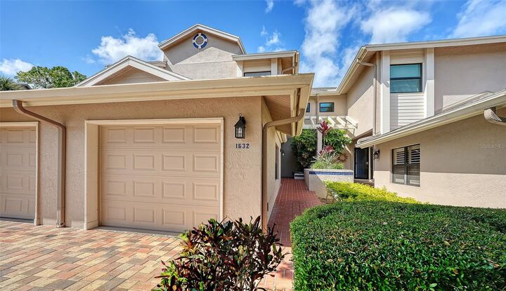 Property Photo: 1632 Starling Drive 101 FL 34231
